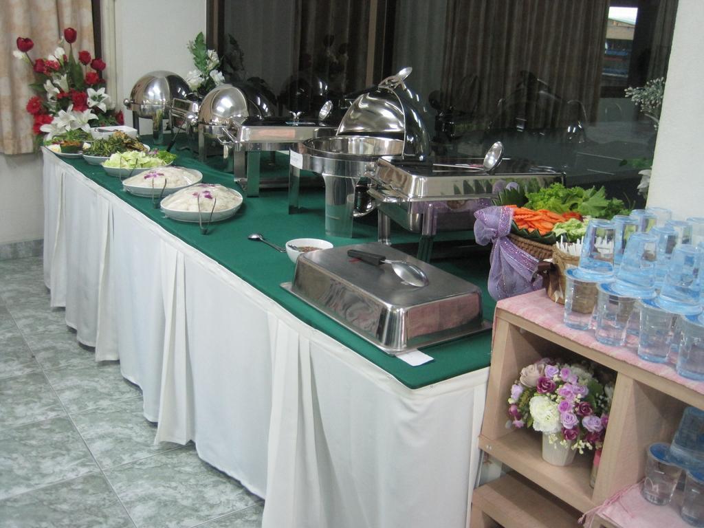 P Park Residence Charansanitwong Bangkok Kültér fotó