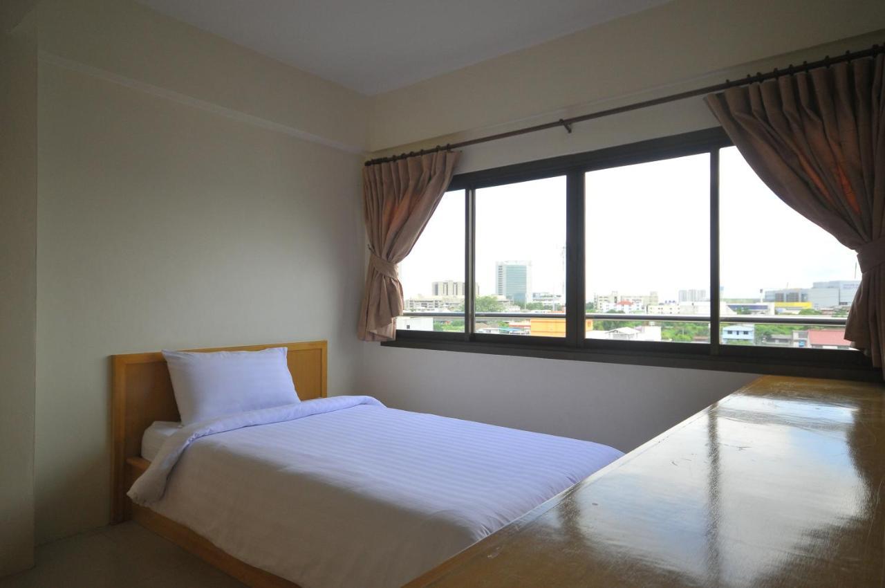 P Park Residence Charansanitwong Bangkok Kültér fotó